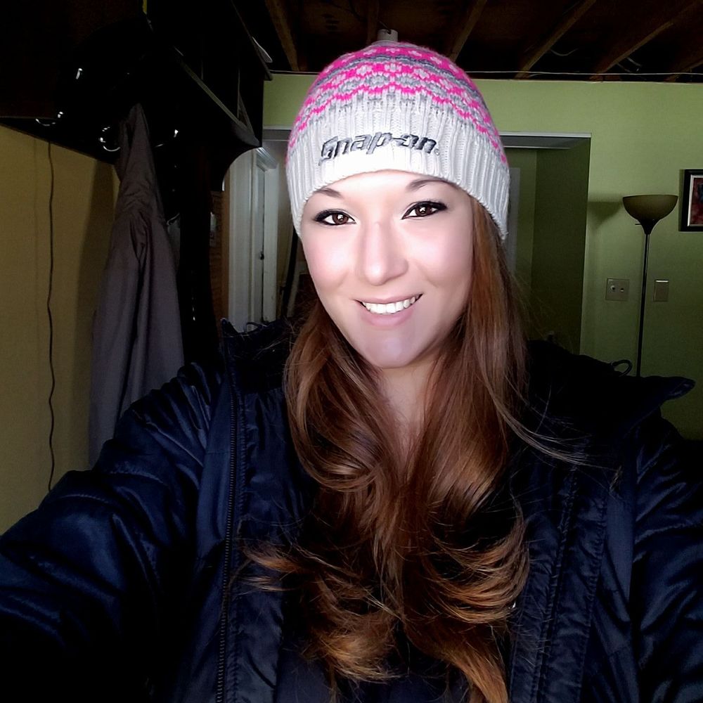 Meet your Posher, Holly